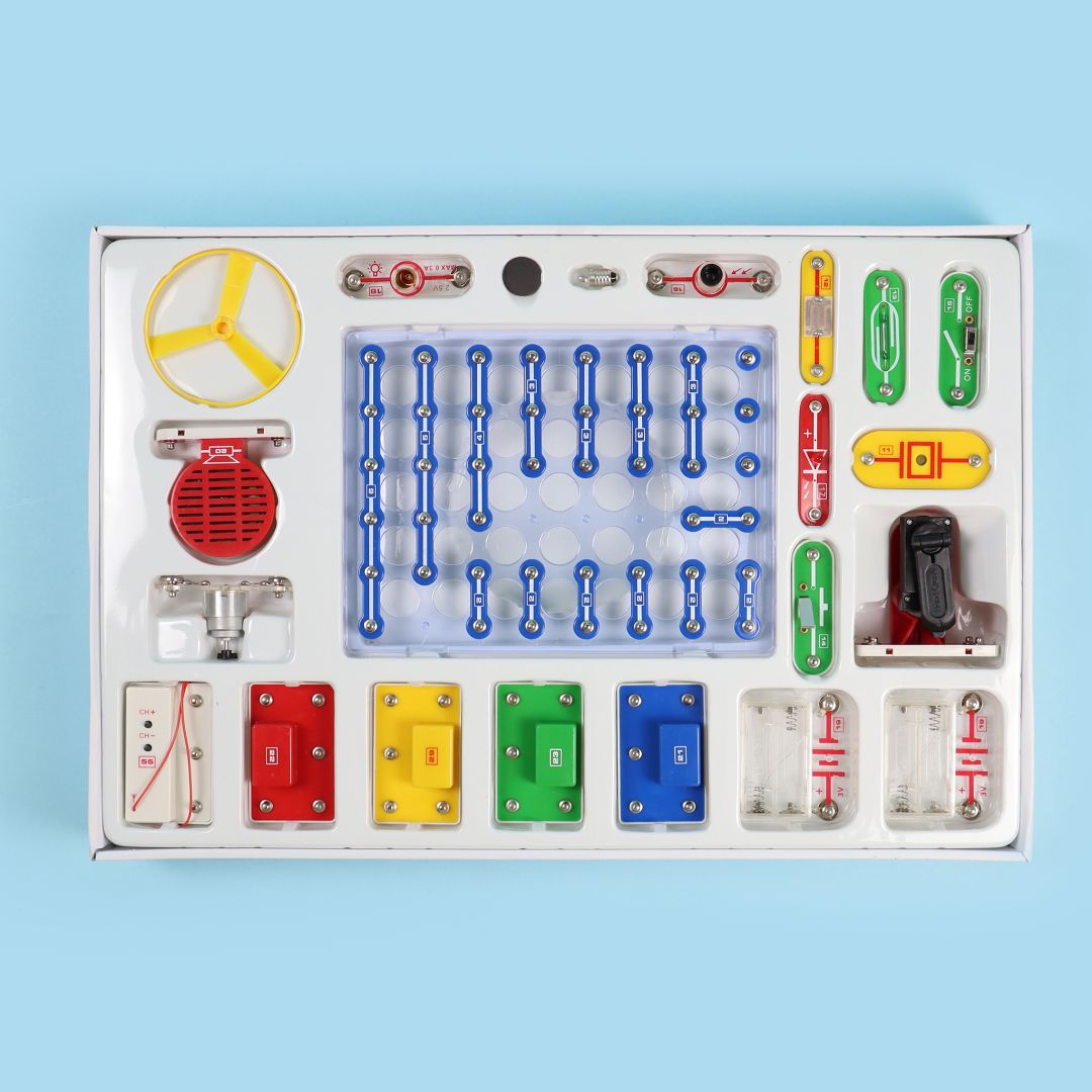 علبة عالم الإلكترونيات المخترع الصغير لعبة تعليمية لتجميع الدوائر الإلكترونية وتنمية مهارات STEM للأطفال